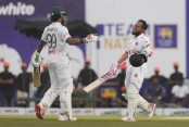গলে ফিরলেন পুরোনো মুশফিক, ব্যাটে সমালোচনার জবাব দিলেন নতুন শান্ত