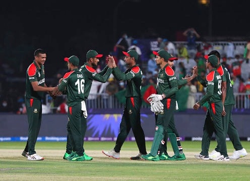 দুই বছর পর দলে ফিরলেন নাঈম, ওয়ানডেতে নতুন যাত্রায় নেতৃত্বে মিরাজ