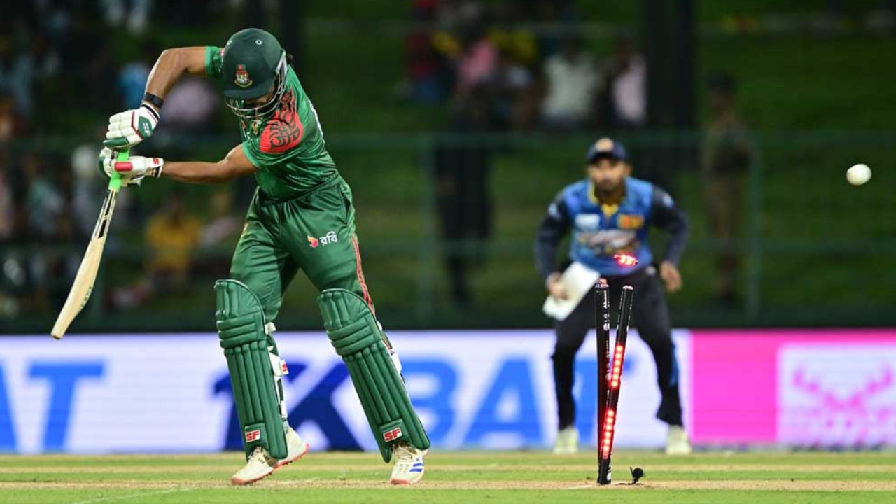 সিরিজ নির্ধারণী ম্যাচে বাংলাদেশকে উড়িয়ে শ্রীলঙ্কার জয় 


