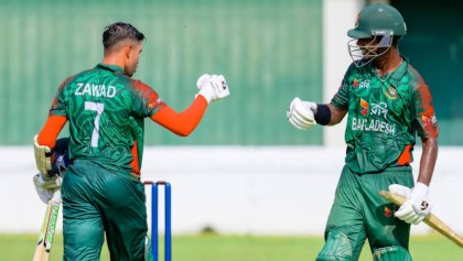 আলো স্বল্পতায় ভেসে গেল ম্যাচ, প্রোটিয়াদের কাছে শেষ ম্যাচে যুবাদের হার  