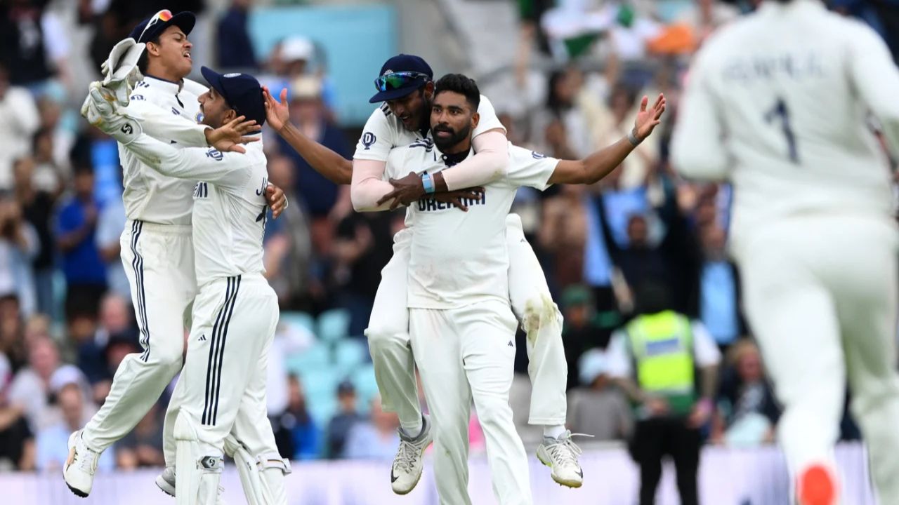 শেষ দিনে ওভালের নায়ক সিরাজ, নাটকীয় জয়ে ভারতের সিরিজ ড্র 