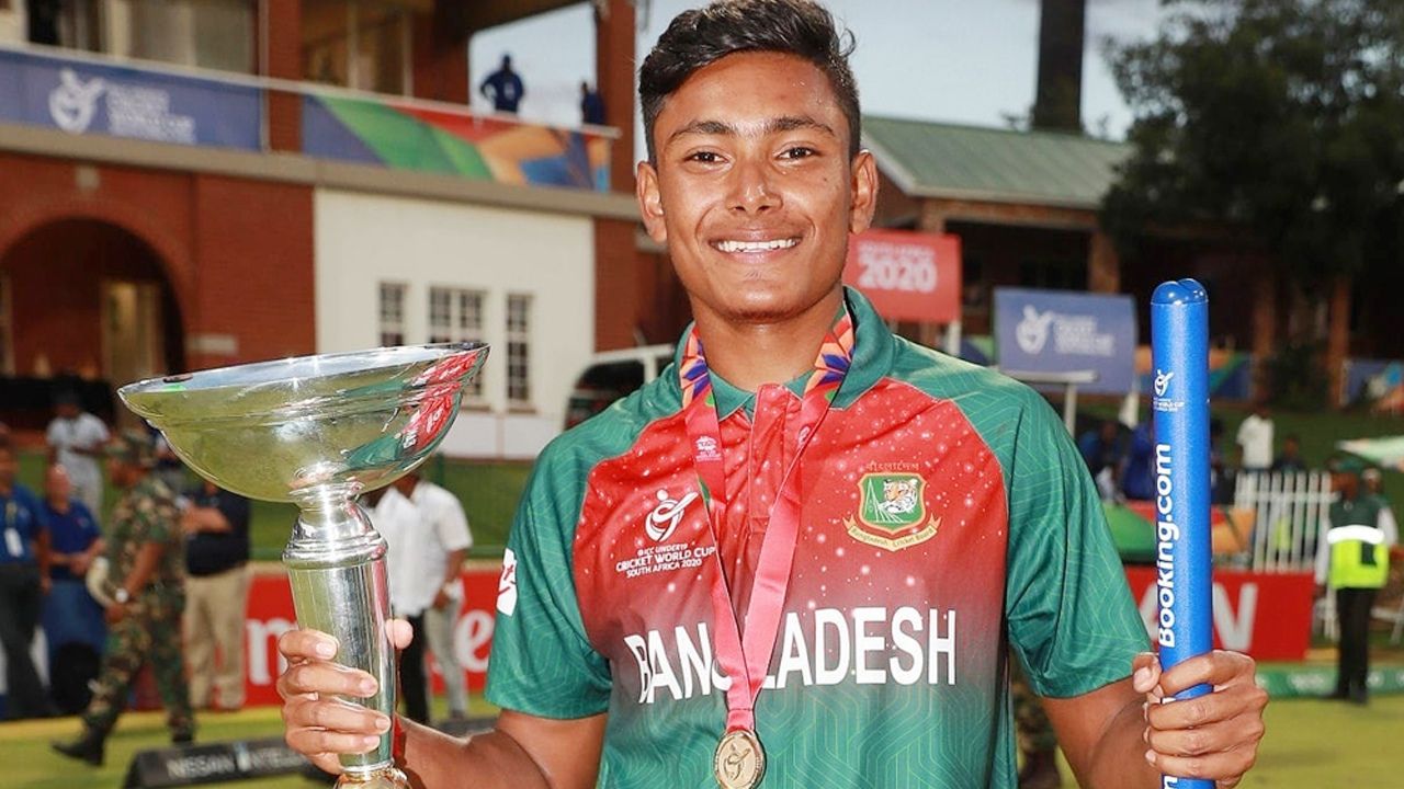 দীর্ঘ লড়াইয়ের পর অভিষেকের ক্রিকেটে প্রত্যাবর্তন