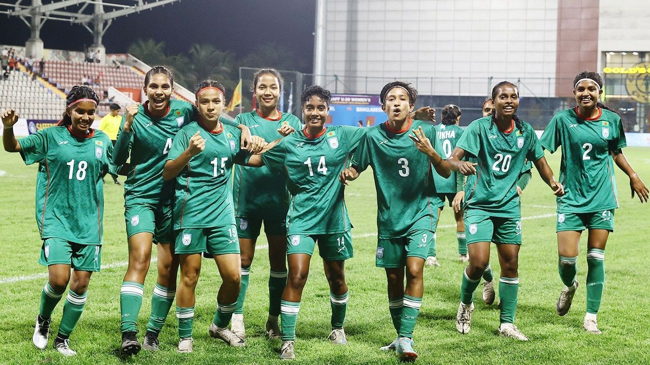 ইতিহাসের দ্বারপ্রান্তে বাংলাদেশ, প্রতিপক্ষ দক্ষিণ কোরিয়া