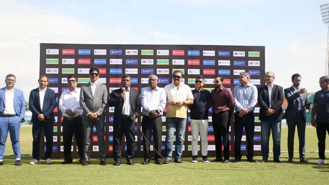 ‘সুপার ট্যালেন্ট’ খুঁজতে স্কুল ক্রিকেট ঢেলে সাজাবেন আমিনুল
