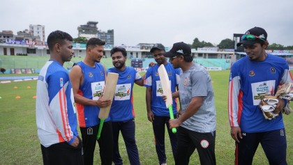 রাজশাহীতে এসেও বৃষ্টিতে ভেসে গেল বগুড়ার ম্যাচ