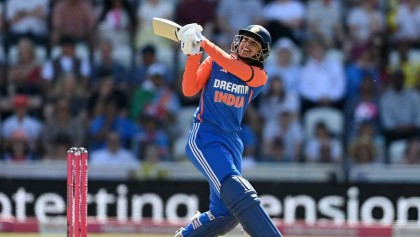 র‍্যাঙ্কিংয়ে ফের শীর্ষে ভারতের স্মৃতি মান্ধানা